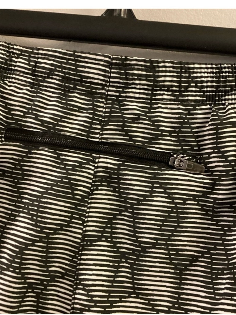 Nike Dri-FIT Running Shorts Black White Pattern Women’s Size Medium - Picture 4 of 14
